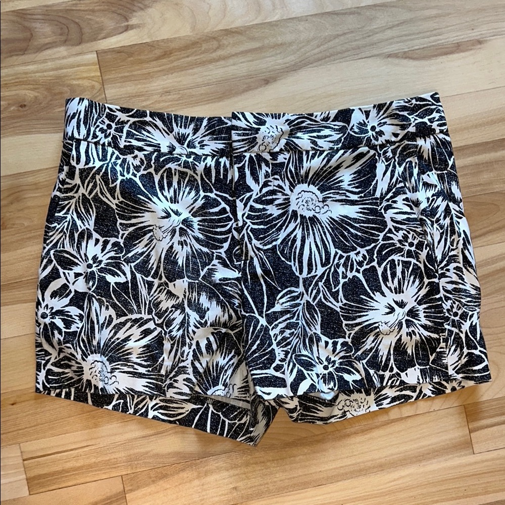 Banana Republic Black and White Floral Hampton Fit Shorts